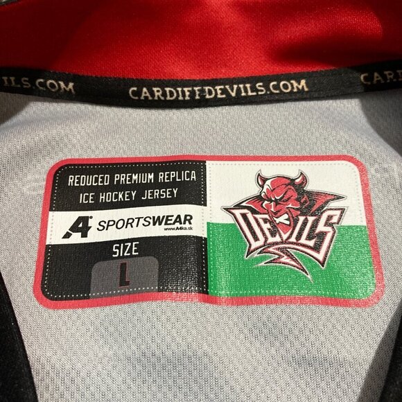 Cardiff Devils Ice Hockey Jersey Size Large Red Black Logo Blank Back - Picture 4 of 7